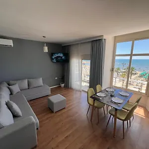 Aparthotel Wave Beachfront, Durrës